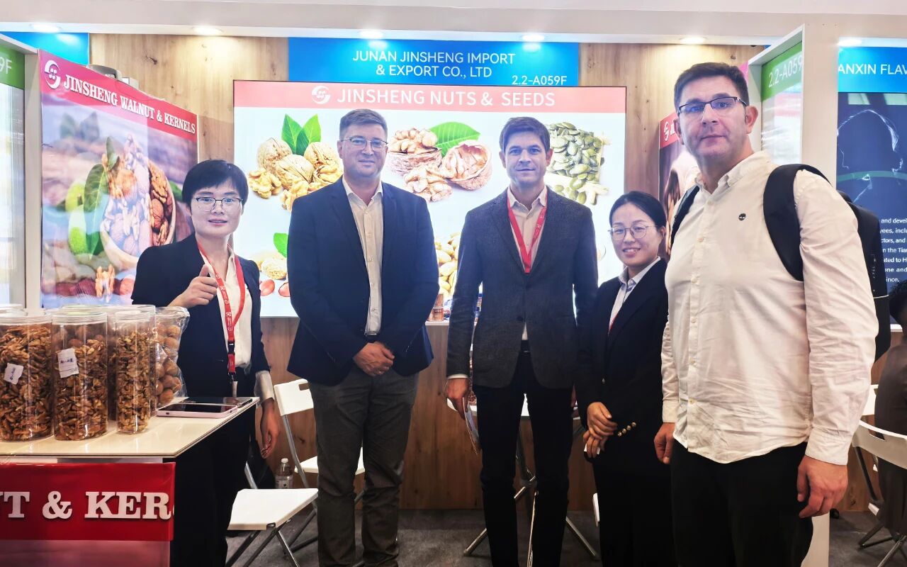 c39e0be4-98ef-4f3e-80c9-dd24fad6a848.jpg c39e0be4-98ef-4f3e-80c9-dd24fad6a848.jpg